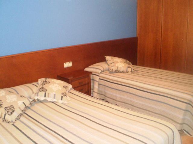 Hostal Pernalle Erillavall Exteriér fotografie