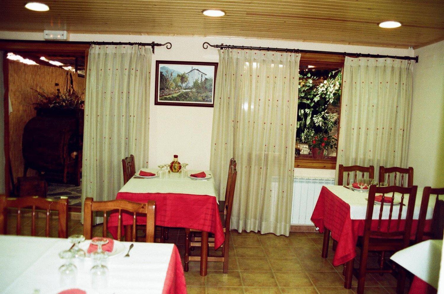 Hostal Pernalle Erillavall Exteriér fotografie